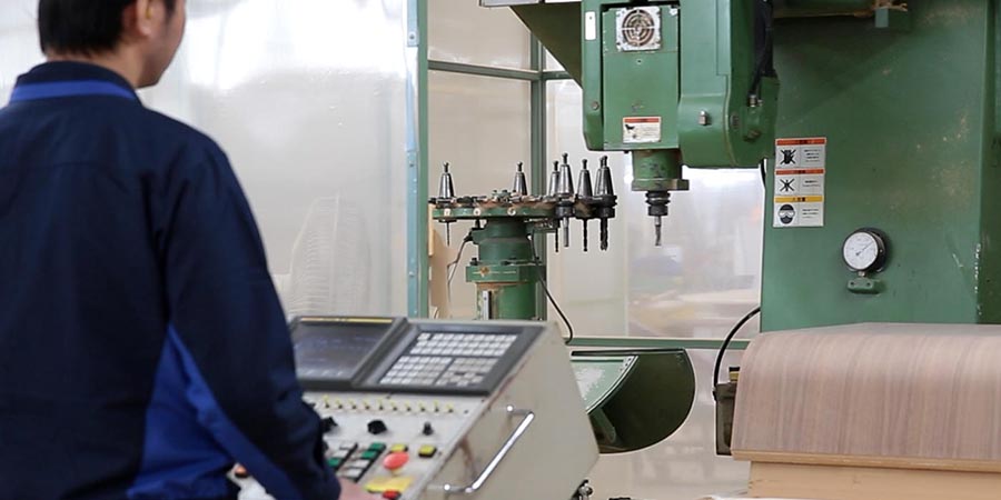 factory_facility_title4 Factory Facility機械加工設備|冨士ファニチア