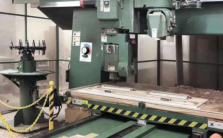 I-H20-5-axisCNCrouter Factory-Facility 機械加工設備 5軸CNCルーター|冨士ファニチア