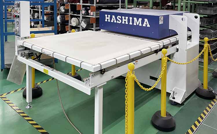 I-H30-uwanetushikisettyakupress Factory_Facility接着・プレス設備 上熱式接着プレス|冨士ファニチア