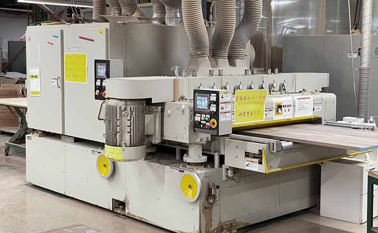 I-H32-verticalsander Factory-Facility気取り設備 バーティカルサンダー|冨士ファニチア