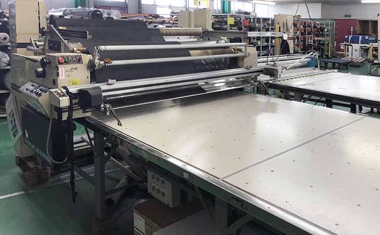 I-H42-rollingmachine Factory-Facility 裁断・縫製・革加工設備 延反機|冨士ファニチア